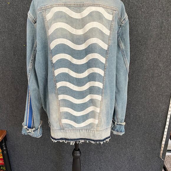 Pink Dolphin Women’s Denim Jacket XL Light Wash Distressed Frayed Hem Streetwear - Picture 8 of 15
